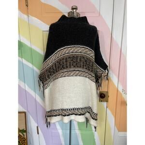 Free People XS Boho Poncho Sweater Faux Fur Fringe Knit Cape